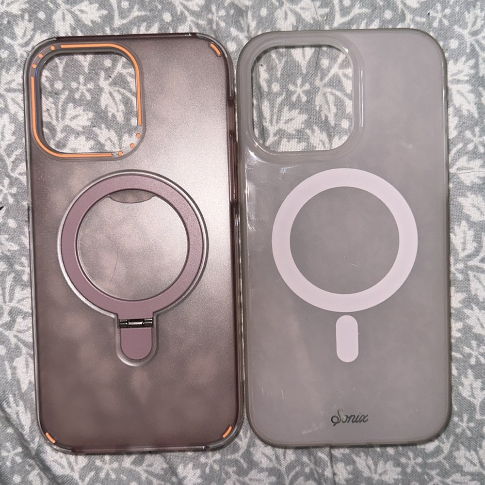 iPhone 14 Pro Max accessories - Picture 3 of 9